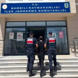 26 yil hapis cezali firari yakalandi Iw9ge1V5