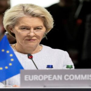 ab komisyon baskani trump ukrayna icin hazir R7mbUc9Q