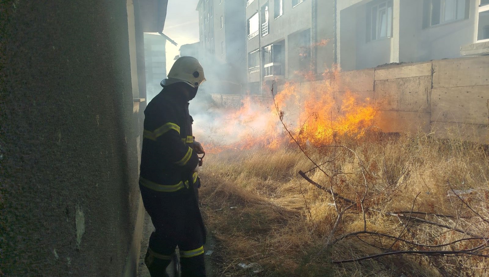 erzincandaki ortu yangini sonduruldu RZ3MIp31