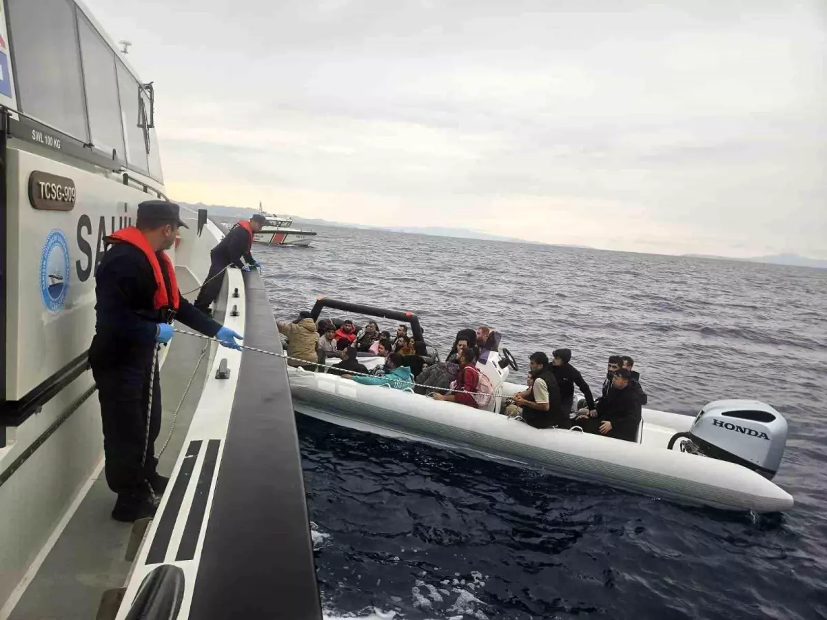 didimde 36 gocmen kurtarildi Z1XJWFVX.jpg