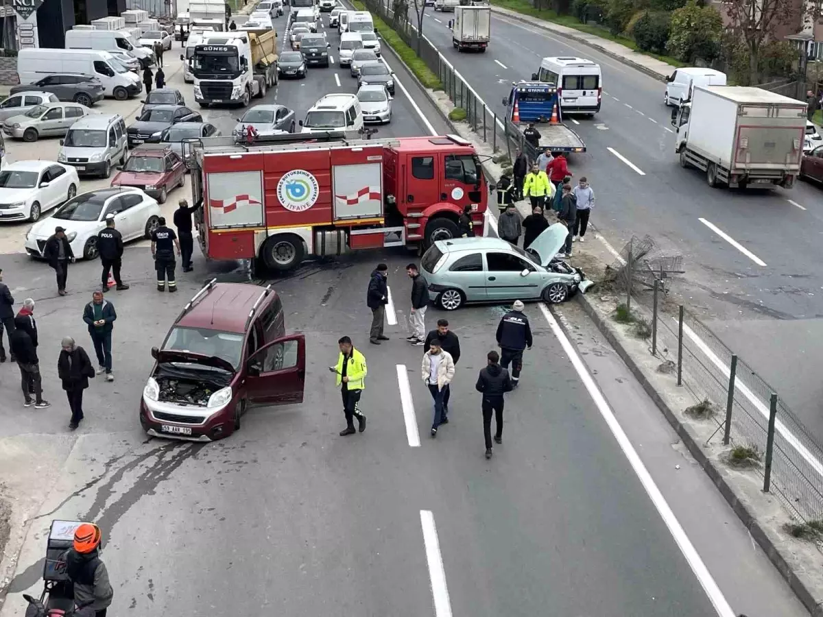 tekirdagda trafik kazasi cerkezkoy kapakli yolu 1 saat kapali kaldi 1BxQH1UD.jpg