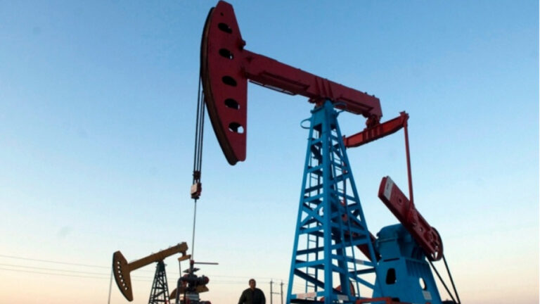 petrolde-yon-yukari-baris-gorusmeleri-takip-ediliyor-vn6eXWaI