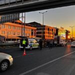 Duzcede zincirleme kaza motosiklet iki aracin arasinda kaldi 1 olu wkCqVSGp